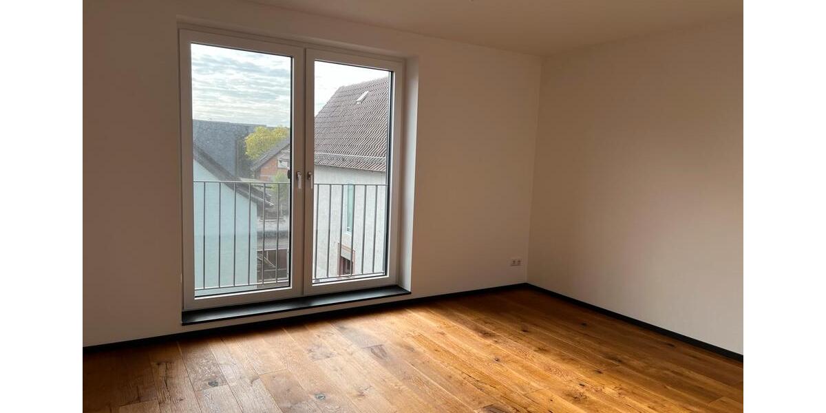 Dachgeschoßwohnung Seligenstadt - 4.5 Zimmer, 165 m&sup2;, 1.980&euro; | Angebot:27628523