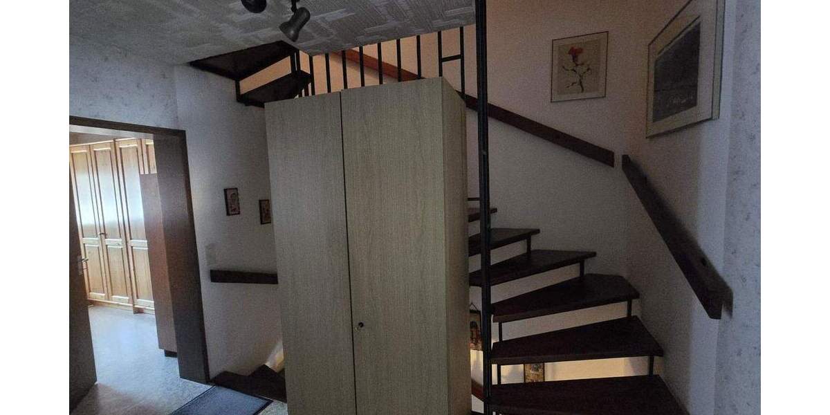 Reihenmittelhaus Aschaffenburg Damm - 5 Zimmer, 135 m&sup2;, 399.000&euro; | Angebot:25749975