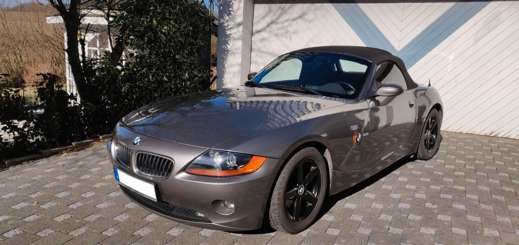 BMW Z4 162.000 km 9.499 &euro; Bad Homburg vor der Höhe 61352