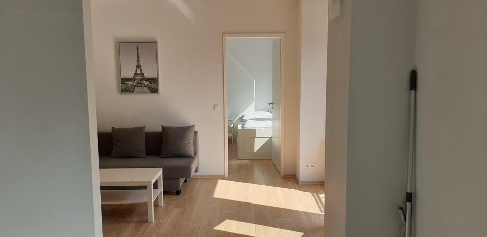Etagenwohnung Frankfurt am Main West - 2 Zimmer, 50 m&sup2;, 900&euro; | Angebot:25544475