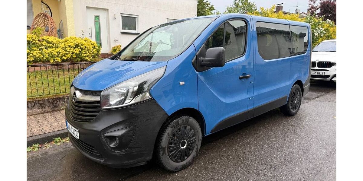 Opel Vivaro 215.000 km 12.900 &euro; Linsengericht 63589