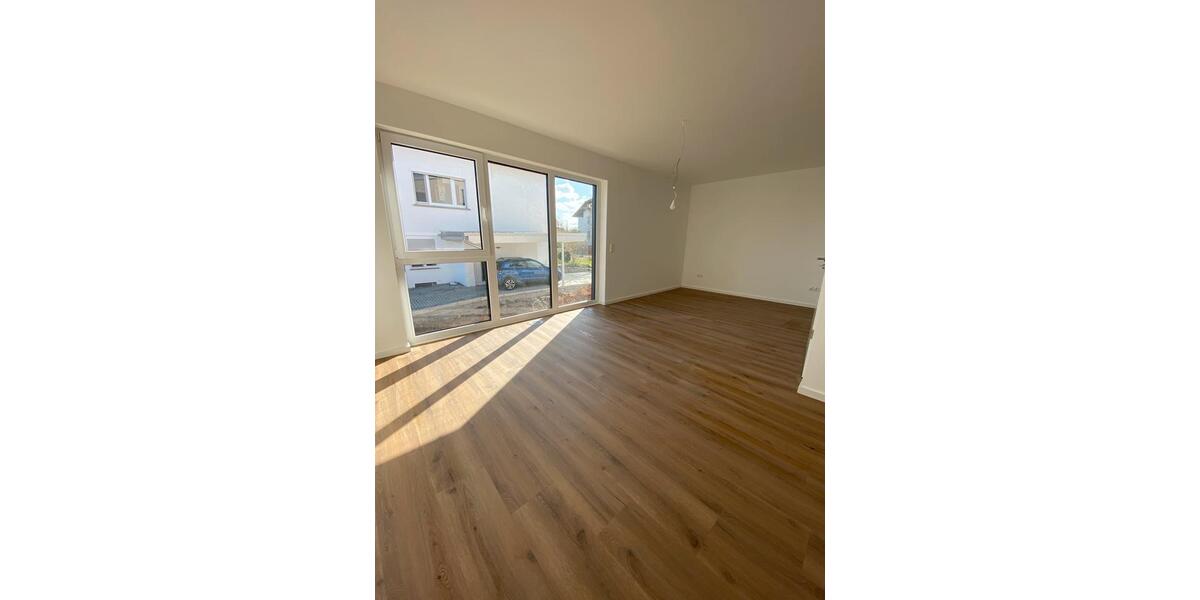 Doppelhaushälfte Hasselroth - 5.5 Zimmer, 158 m&sup2;, 585.000&euro; | Angebot:25784027