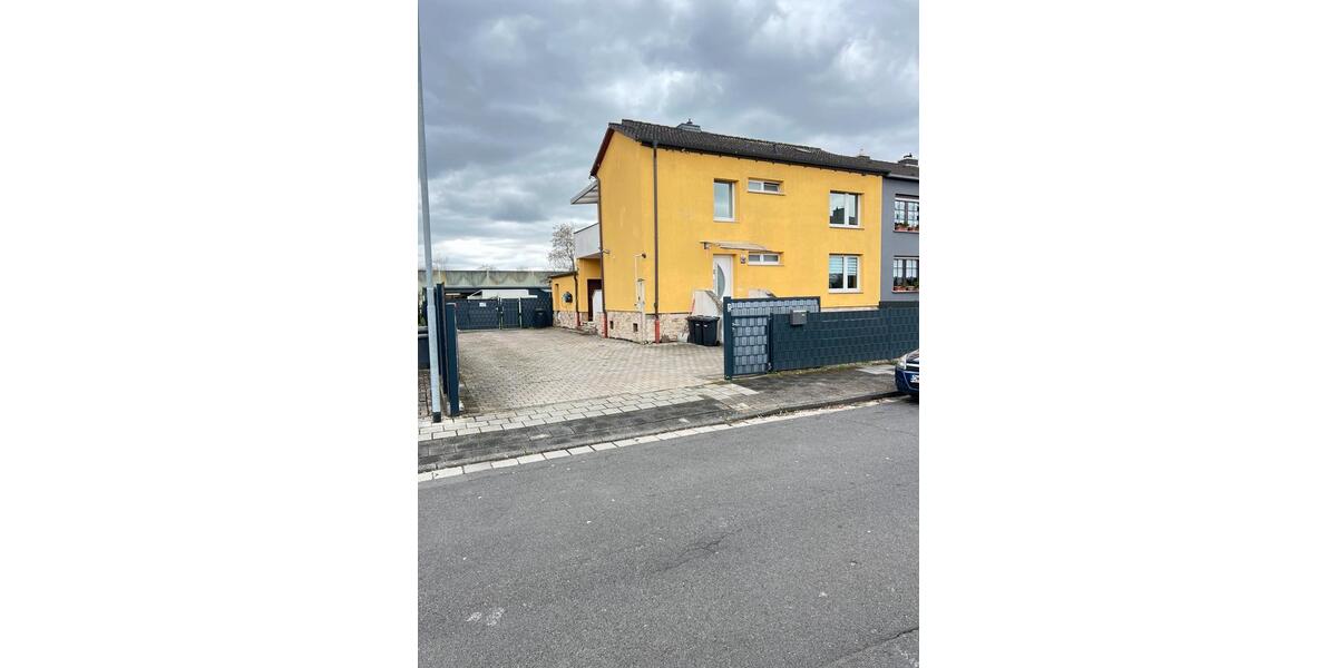 Mehrfamilienhaus, Wohnhaus Obertshausen - 6 Zimmer, 160 m&sup2;, 2.100&euro; | Angebot:26016675