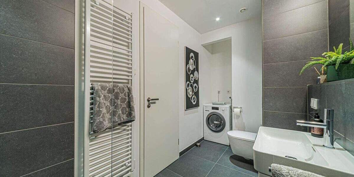 Etagenwohnung Frankfurt am Main Gallus - 2 Zimmer, 62 m&sup2;, 2.540&euro; | Angebot:25661859