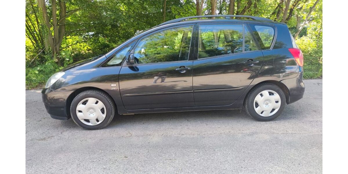 Toyota Corolla Verso 257.000 km 1.500 &euro; Frankfurt am Main 65933