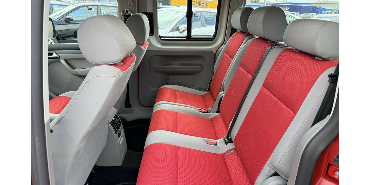 VW Caddy Maxi 1.6 Maxi Life/7Sitze/1Hand/Scheckh. 167.100 km 6.290 &euro; Frankfurt 60386