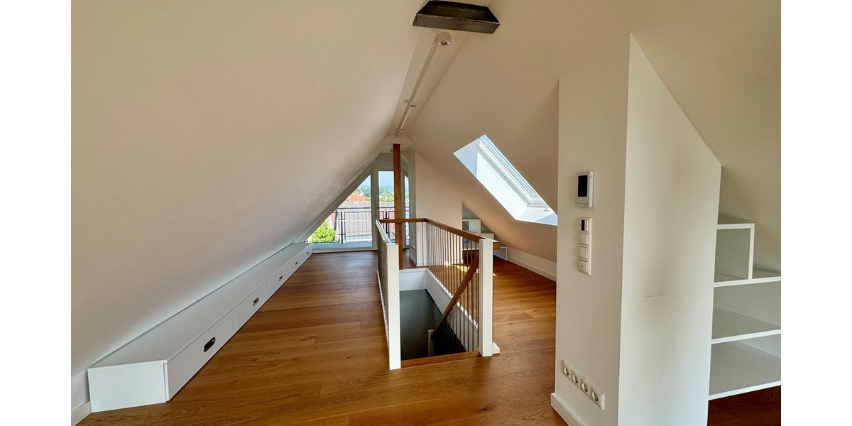 Bad Homburg - Ober-Erlenbach: Exklusives freistehendes Einfamilienhaus in kinderfreundlicher Lage! - Einfamilienhaus Bad Homburg Gonzenheim | Angebot:25972249