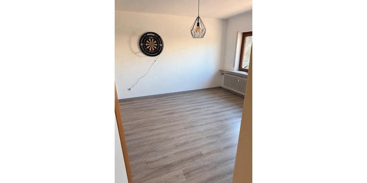 Etagenwohnung Rödermark - 3 Zimmer, 100 m&sup2;, 1.150&euro; | Angebot:27583823