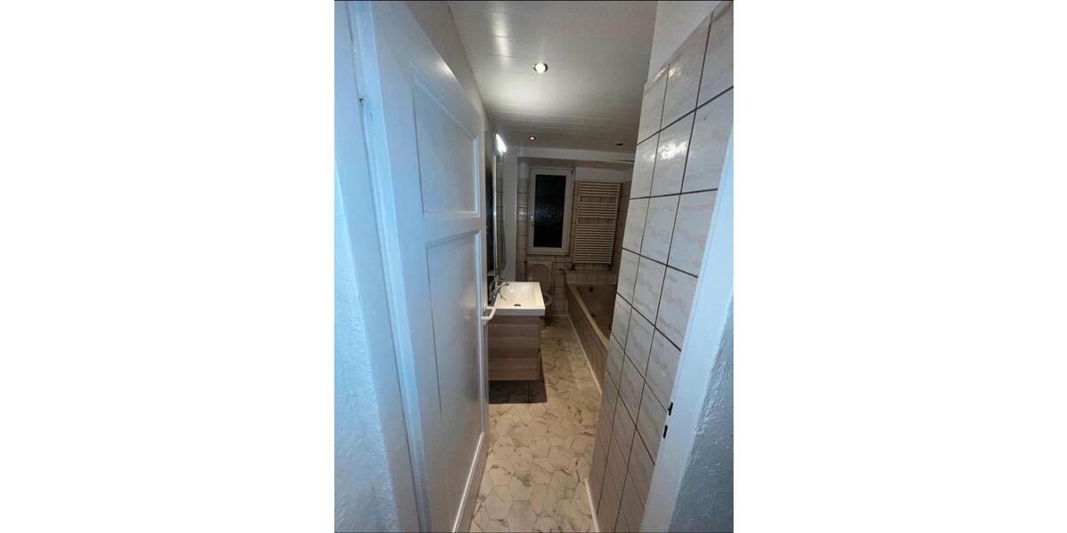 Etagenwohnung Karben - 4 Zimmer, 150 m&sup2;, 1.500&euro; | Angebot:25343839