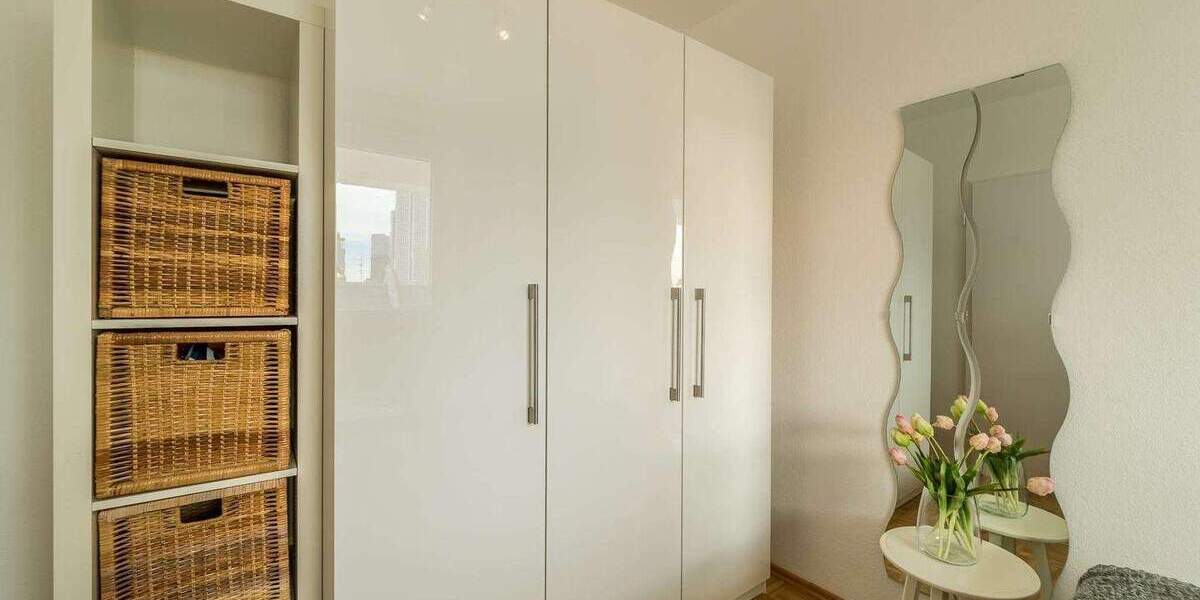 Etagenwohnung Frankfurt am Main Westend-Süd - 2 Zimmer, 45 m&sup2;, 1.820&euro; | Angebot:25663717