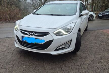 Hyundai i40 140.000 km 6.300 &euro; Kronberg 61476