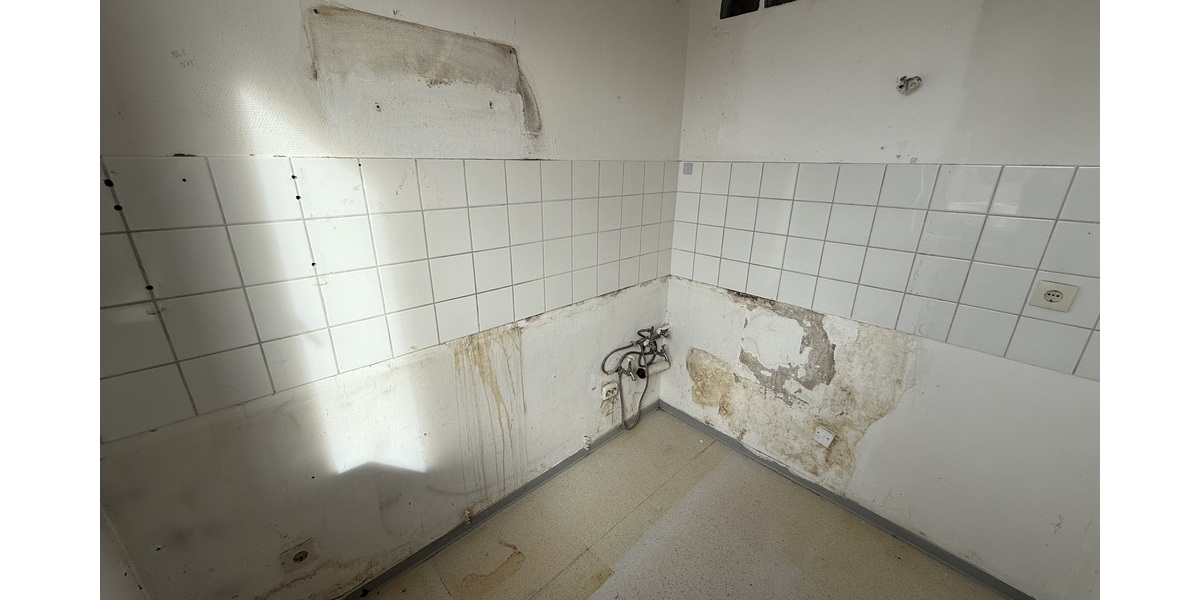 Unterliederbach: 2-ZW zur Sanierung in zentraler Ruhelage - Etagenwohnung Frankfurt am Main Unterliederbach | Angebot:25480490