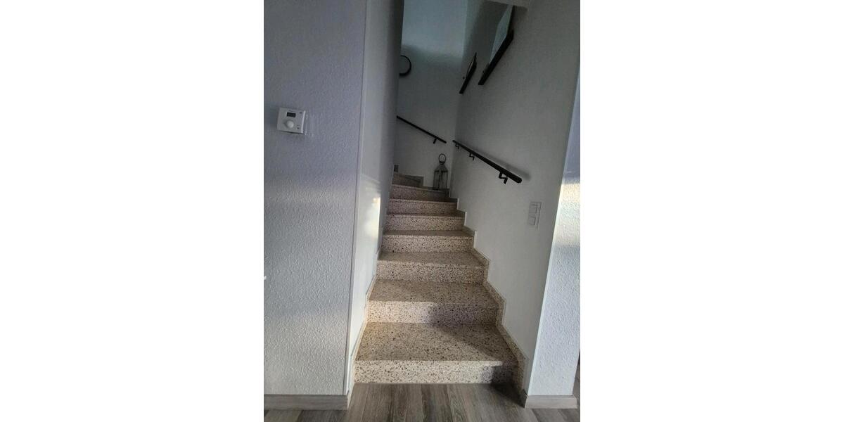 Doppelhaushälfte Hasselroth - 4 Zimmer, 122 m&sup2;, 490.000&euro; | Angebot:23065621