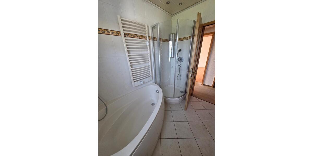 Erdgeschoßwohnung Offenbach am Main Bürgel - 4 Zimmer, 105 m&sup2;, 1.200&euro; | Angebot:25830844