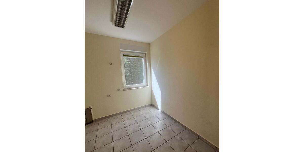 Gewerbeobjekt Büdingen - 1.200&euro; | Angebot:24441322