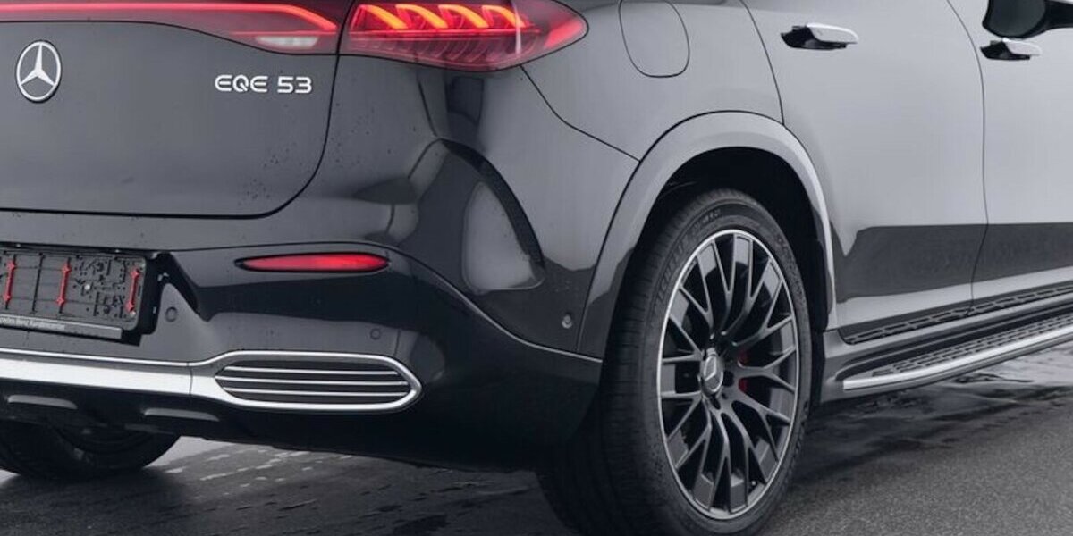 Mercedes-Benz EQE SUV 53 AMG 4M DISTR-AIRMATIC-TV-AHK-PANORAMA 12.203 km 86.889 &euro; Groß-Umstadt 64823