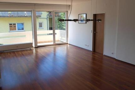 Wohnung Oberursel (Taunus) - 3 Zimmer, 77 m&sup2;, 1.200&euro; | Angebot:25962817