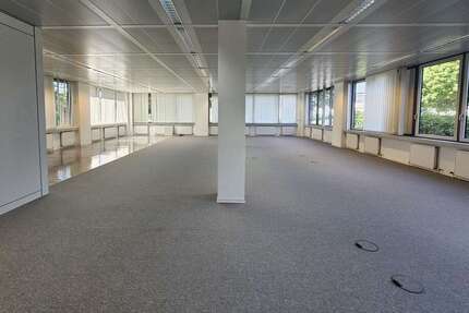 Gewerbeobjekt Frankfurt am Main Bonames - 6.990&euro; | Angebot:25192293