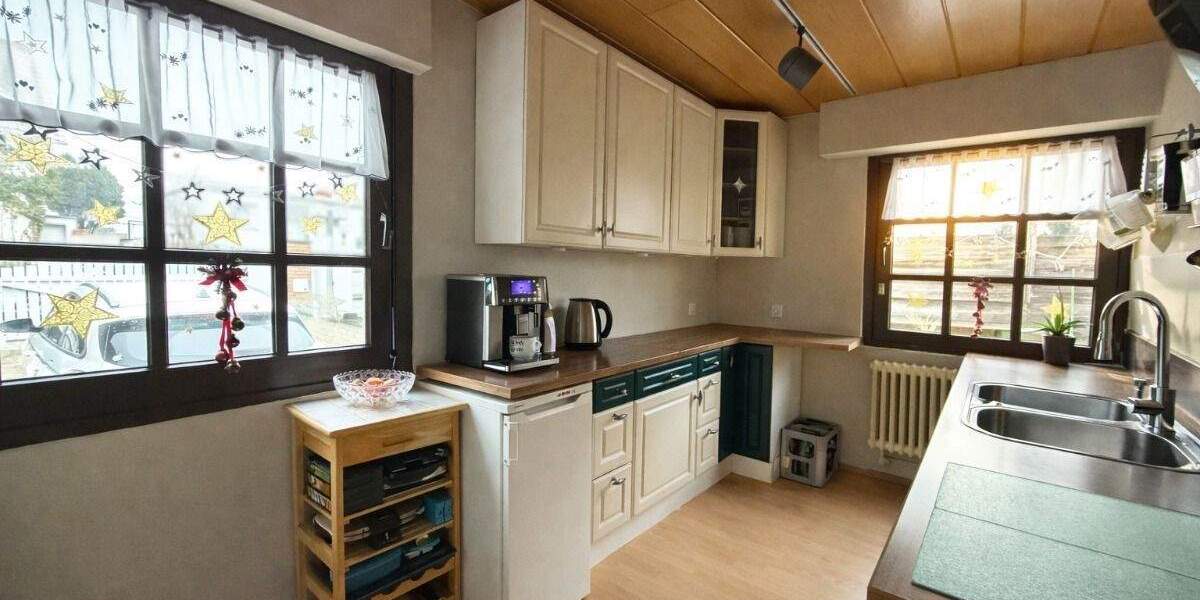 Einfamilienhaus Karben Rendel - 8 Zimmer, 226 m&sup2;, 749.000&euro; | Angebot:25671395