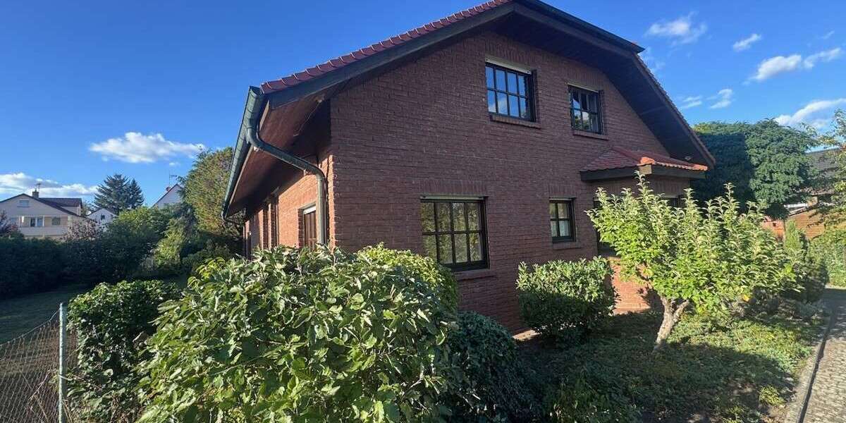 Einfamilienhaus Rodgau - 5 Zimmer, 176 m&sup2;, 2.100&euro; | Angebot:27669351