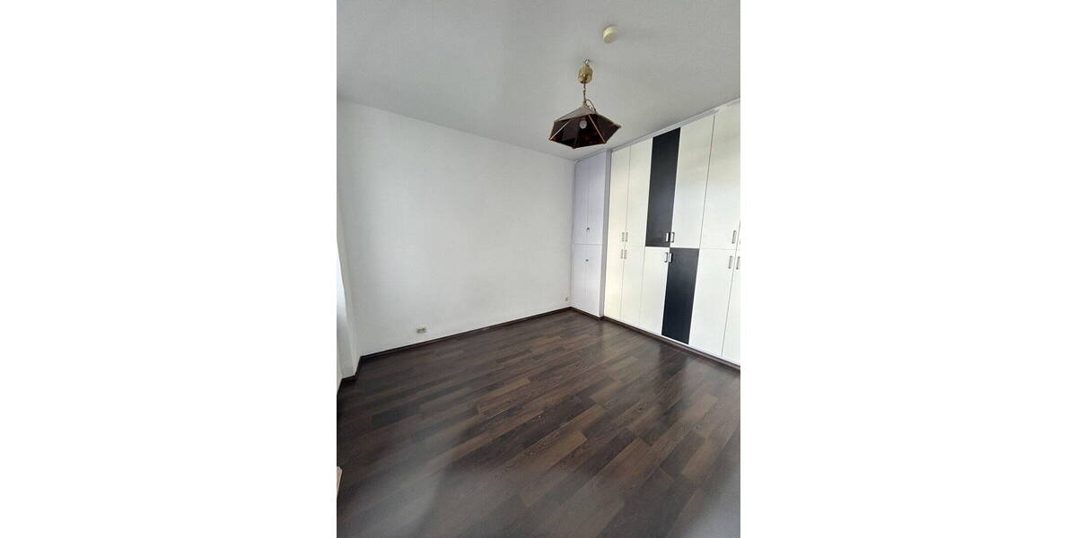 Etagenwohnung Hanau Lamboy - 4 Zimmer, 108 m&sup2;, 1.200&euro; | Angebot:26027892