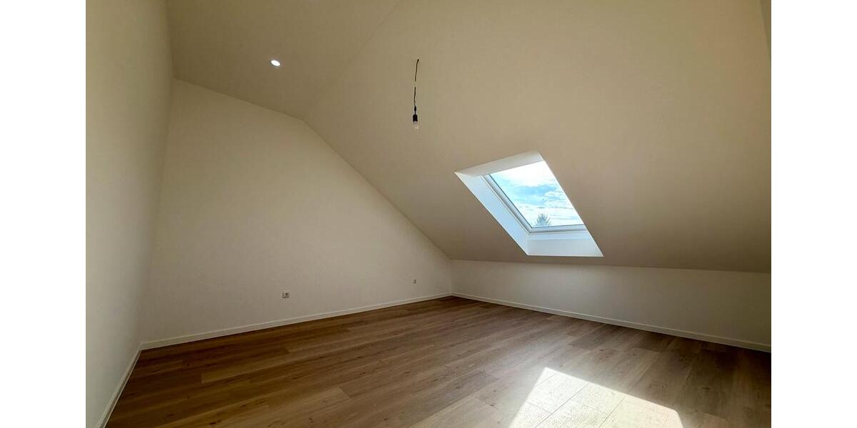 Doppelhaushälfte Reichelsheim (Wetterau) - 5.5 Zimmer, 180 m&sup2;, 2.270&euro; | Angebot:27618243
