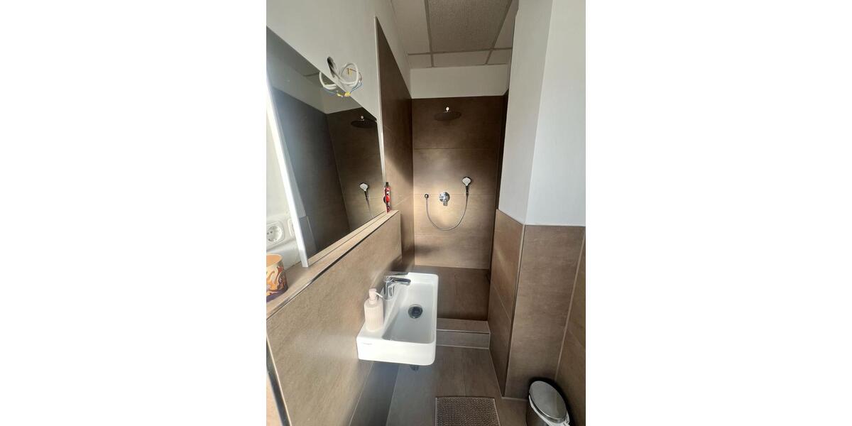 Etagenwohnung Hanau - 6 Zimmer, 100 m&sup2;, 4.500&euro; | Angebot:26025557