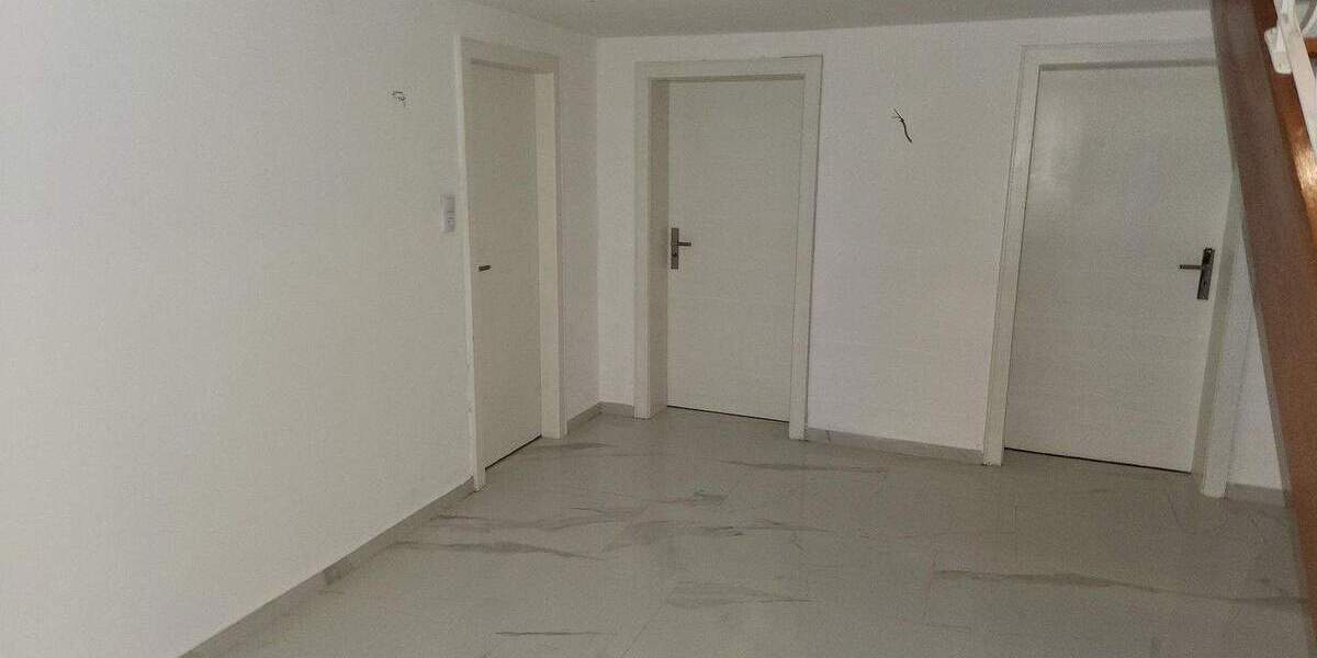 Einfamilienhaus Maintal Hochstadt - 8 Zimmer, 206 m&sup2;, 585.000&euro; | Angebot:25701522