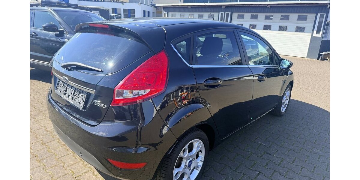 Ford Fiesta 1.6 TDCI Titanium/5Türig/TOP 193.000 km 3.290 &euro; Frankfurt 60386