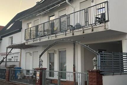 Haus Groß-Zimmern Zimmern - 8 Zimmer, 185 m&sup2;, 450.000&euro; | Angebot:23328875