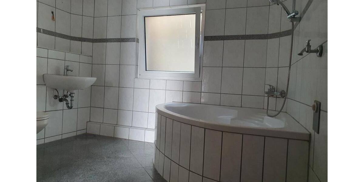 Mehrfamilienhaus, Wohnhaus Steinbach (Taunus) - 5.5 Zimmer, 130 m&sup2;, 439.000&euro; | Angebot:27512737