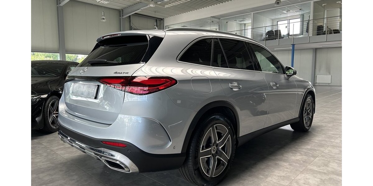 Mercedes-Benz GLC 300 4M AMG PREMIUM + DISTRONIC-PANORAMA-19´´ 8.479 km 58.280 &euro; Groß-Umstadt 64823