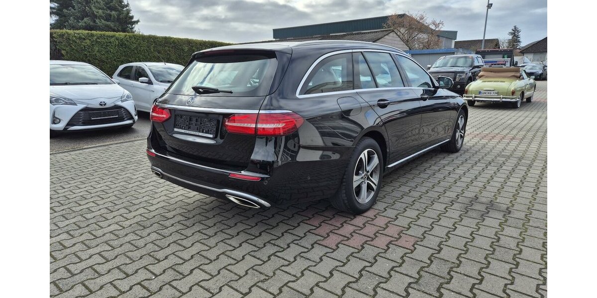 Mercedes-Benz E 200 T Standheizung 360°-Kamera LED,Nav 238.350 km 13.990 &euro; Rodgau 63110