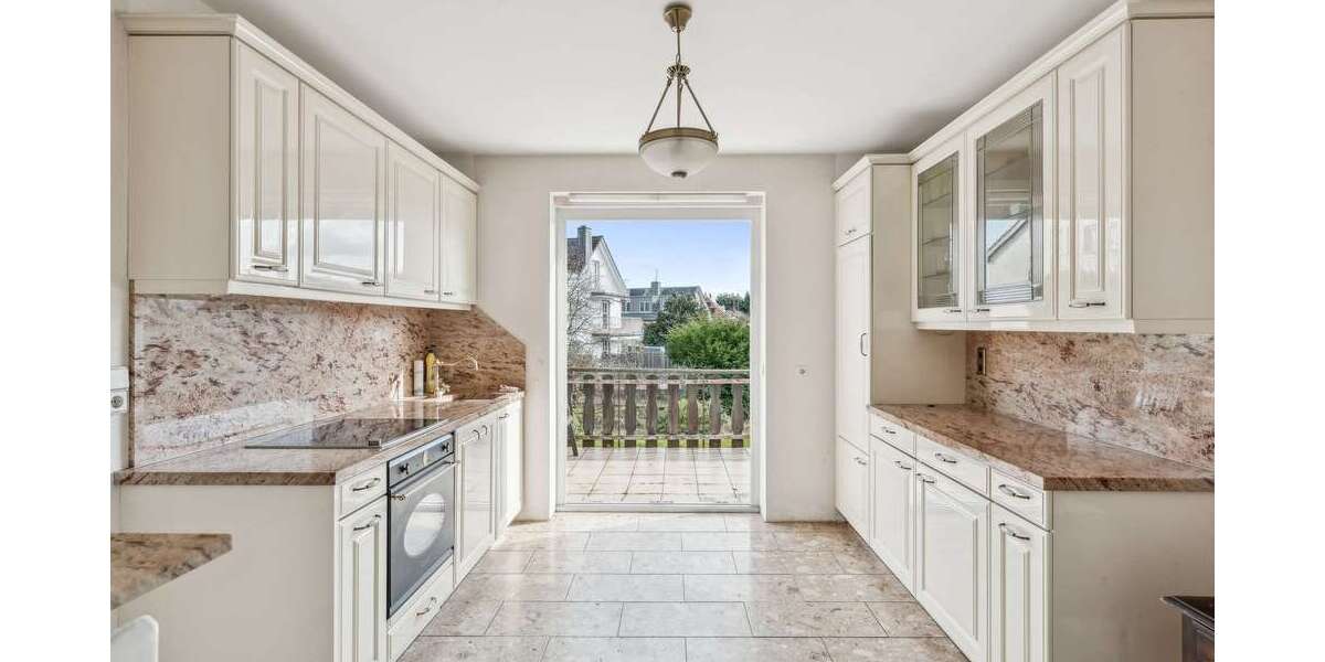 Ihr neues Zuhause: Freistehendes Einfamilienhaus in begehrter Lage - Einfamilienhaus Bad Homburg vor der Höhe Gonzenheim | Angebot:25416767