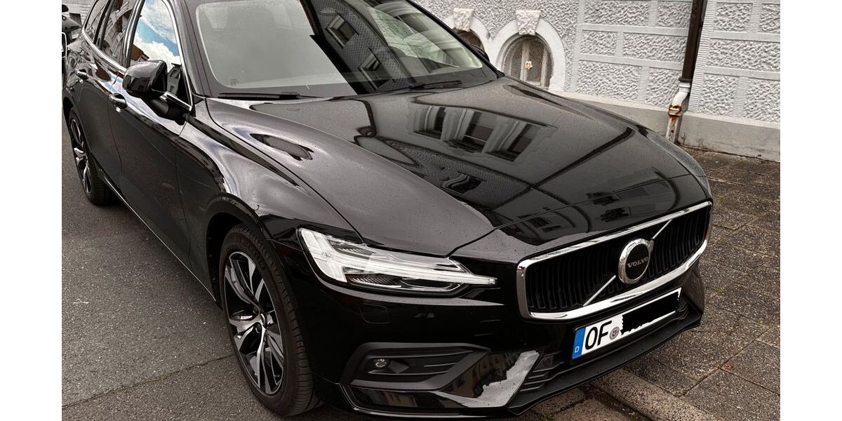 Volvo V60 6.900 km 34.900 &euro; Obertshausen 63179