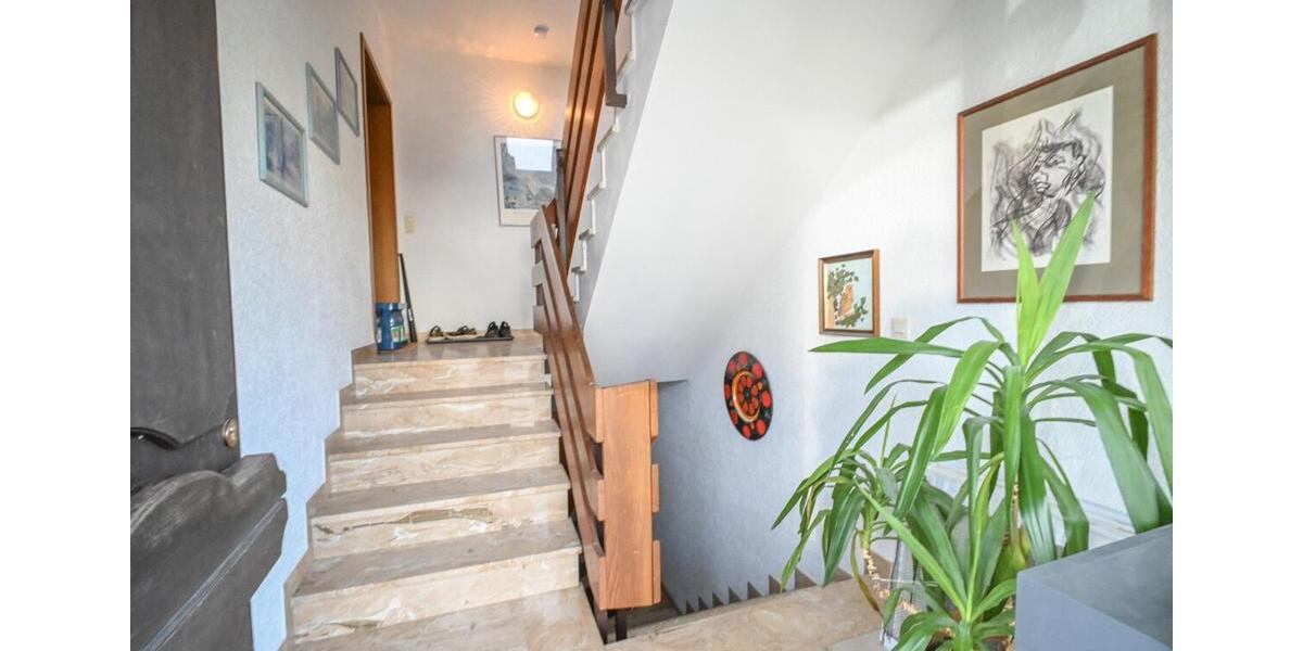 Etagenwohnung Großostheim - 4 Zimmer, 108 m&sup2;, 1.100&euro; | Angebot:25149910