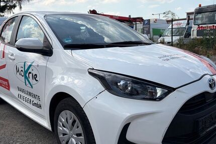 Toyota Yaris 33.863 km 13.900 &euro; Dietzenbach 63128