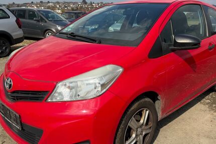 Toyota Yaris 226.000 km 2.999 &euro; Büdingen 63654