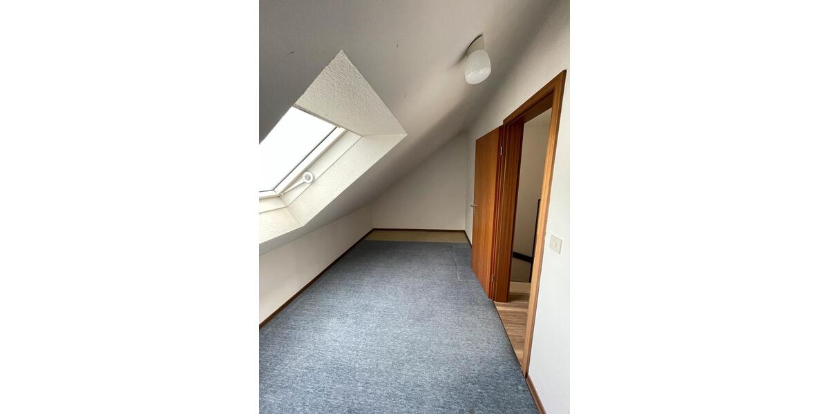 Reihenhaus Steinbach (Taunus) - 7 Zimmer, 162 m&sup2;, 720.000&euro; | Angebot:25006358