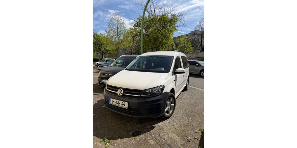VW Caddy 220.000 km 9.200 &euro; FRANKFURT AM MAIN 60385