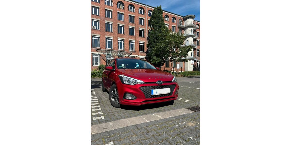Hyundai i20 68.751 km 8.990 &euro; Frankfurt am Main 60322