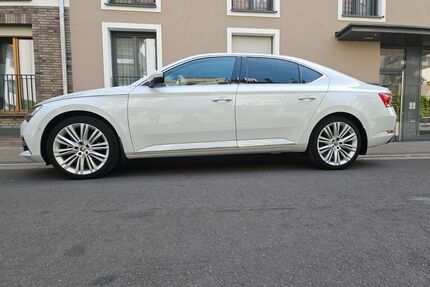 Skoda Superb 28.453 km 32.000 &euro; Hanau 63450