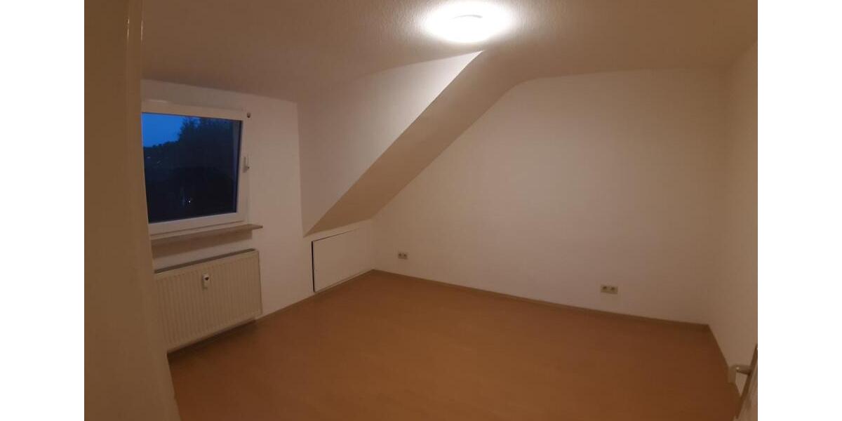 Dachgeschoßwohnung Neu-Isenburg Isenburg - 3 Zimmer, 55 m&sup2;, 715&euro; | Angebot:25868208