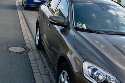 Volvo XC60 249.000 km 9.999 &euro; Frankfurt 60388