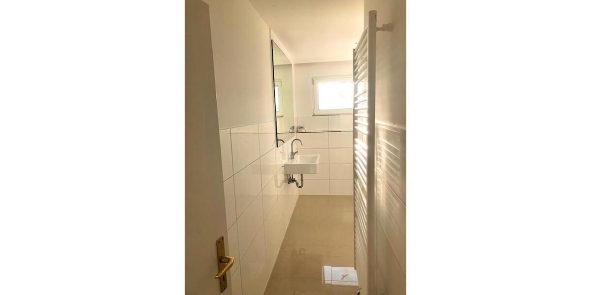 Etagenwohnung Bad Homburg vor der Höhe Gonzenheim - 4 Zimmer, 106 m&sup2;, 1.600&euro; | Angebot:26006745
