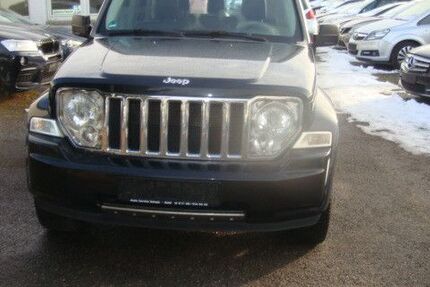 Jeep Cherokee 225.000 km 3.700 &euro; Erlensee 63526