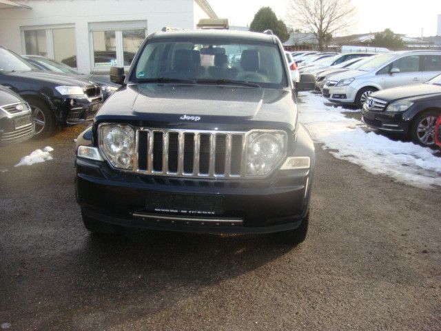 Jeep Cherokee 225.000 km 3.700 &euro; Erlensee 63526