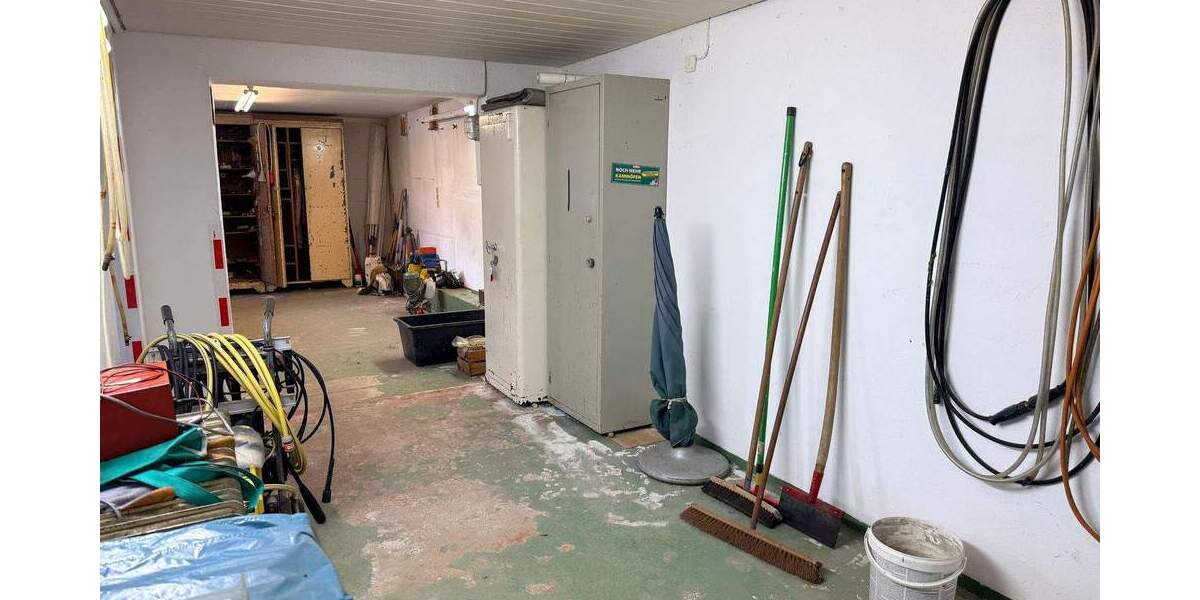 Mehrfamilienhaus, Wohnhaus Niederdorfelden - 8 Zimmer, 850.000&euro; | Angebot:25701227