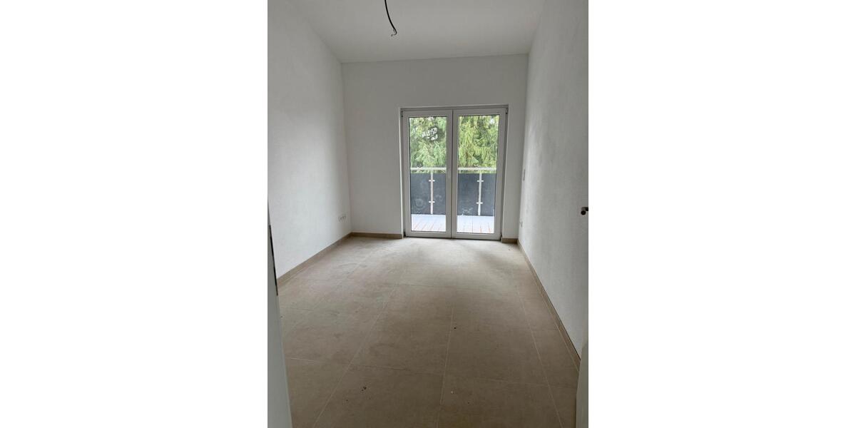 Reihenhaus Bad Homburg vor der Höhe Gonzenheim - 6 Zimmer, 180 m&sup2;, 3.950&euro; | Angebot:27667740