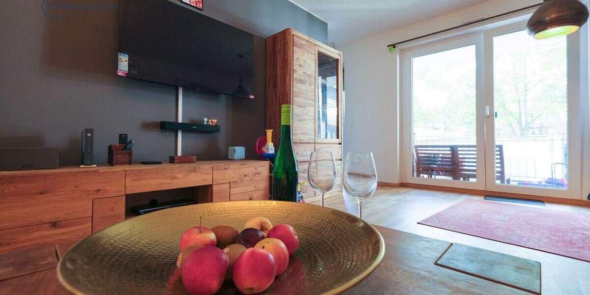 Etagenwohnung Frankfurt am Main Bockenheim - 3 Zimmer, 90 m&sup2;, 2.000&euro; | Angebot:25690955